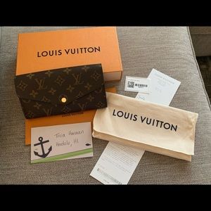New Louis Vuitton Monogram Sarah Wallet